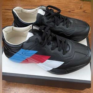 Gucci sneaker , brand new unworn